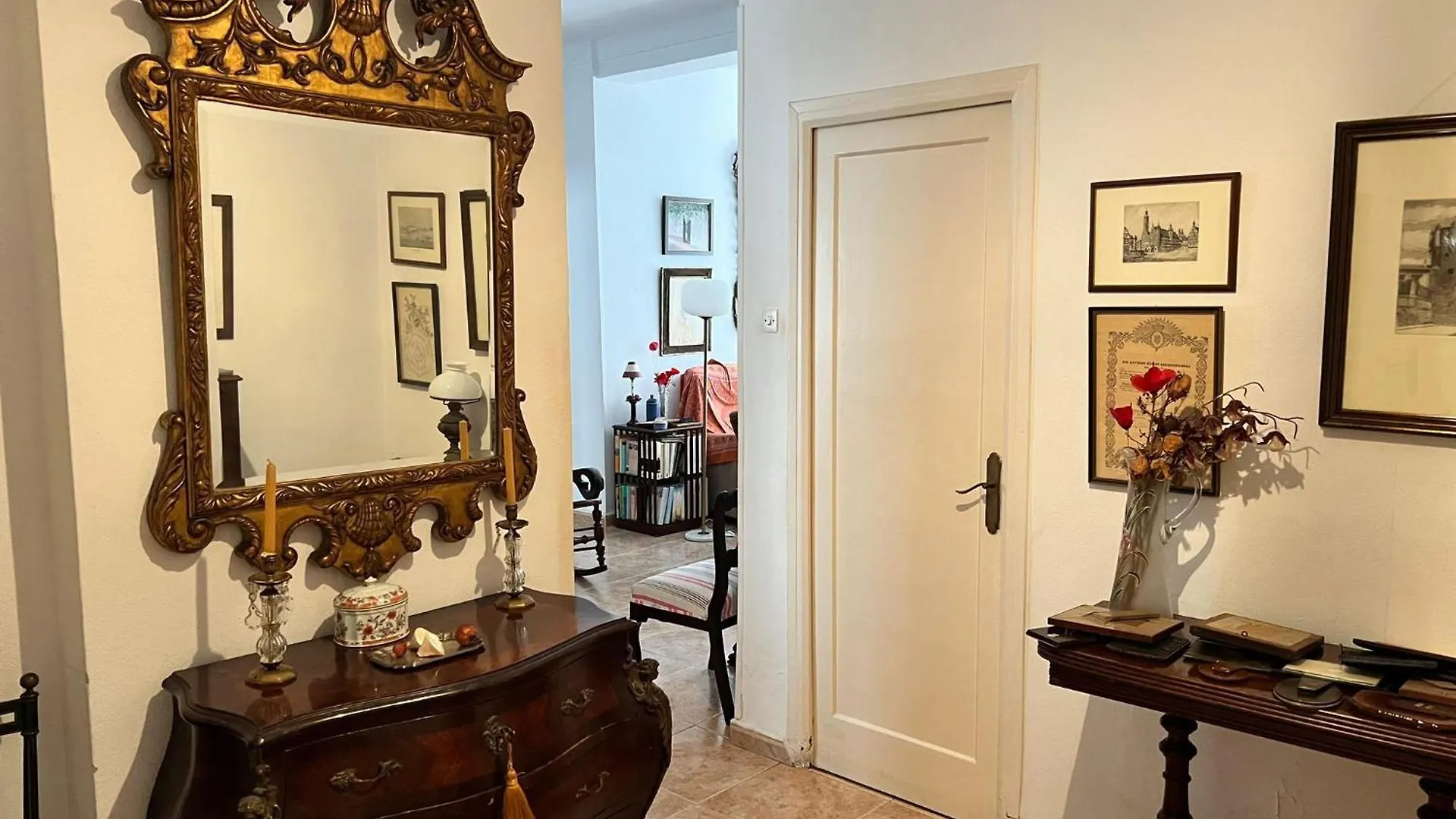 Lovely 2 Bedroom Apartment In The Heart Of Malaga Spain